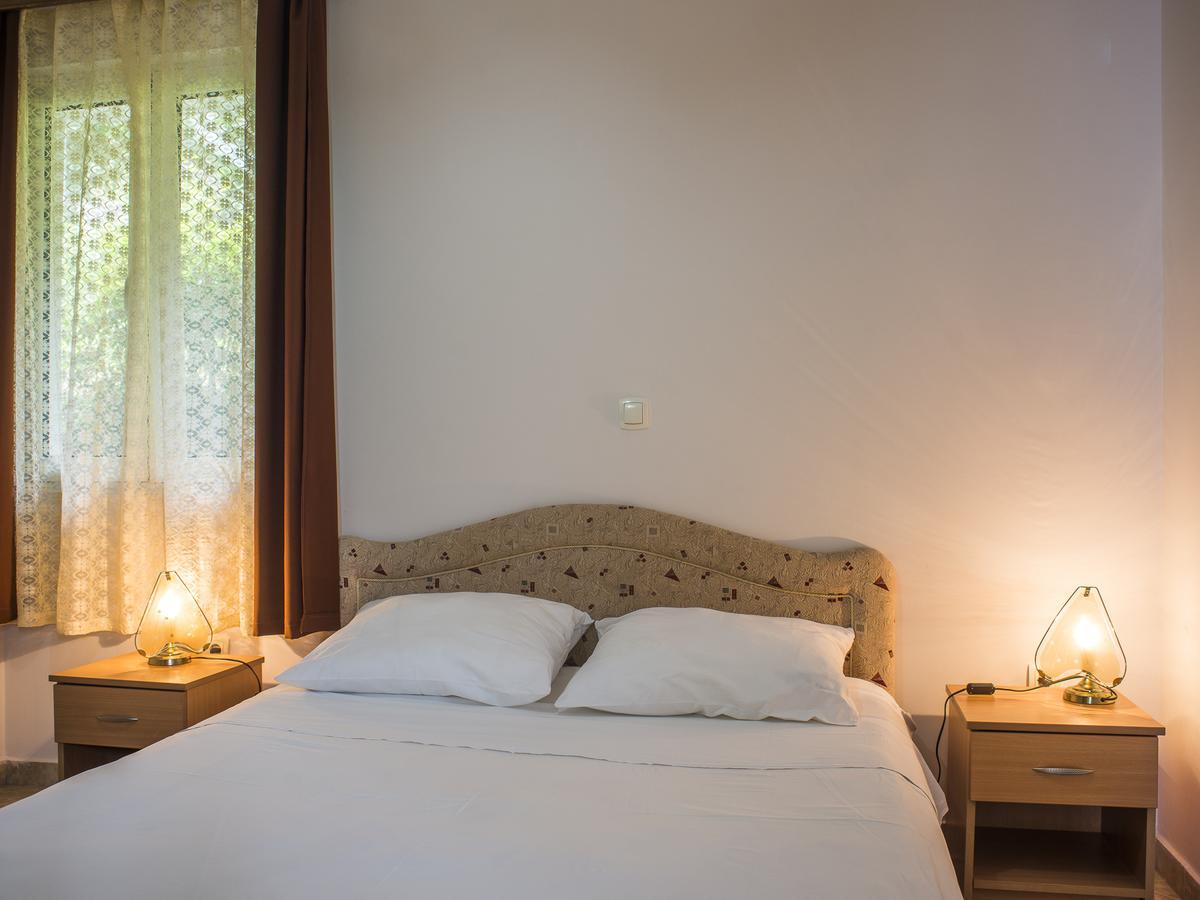 Apartments Villa Radonic ดอนิมอรินิ ภายนอก รูปภาพ